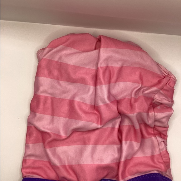 Nice troll swimsuit straps are a little damaged - Picture 5 of 5